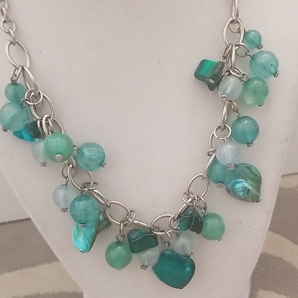TURQUOISE Necklace and Earring Matching Set - Picture 2 of 5